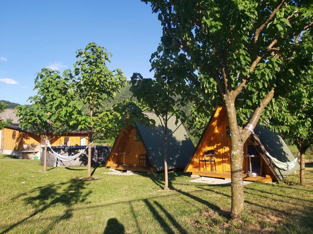 Glamping Hiske Petrin Hotel Толмин Екстериор снимка