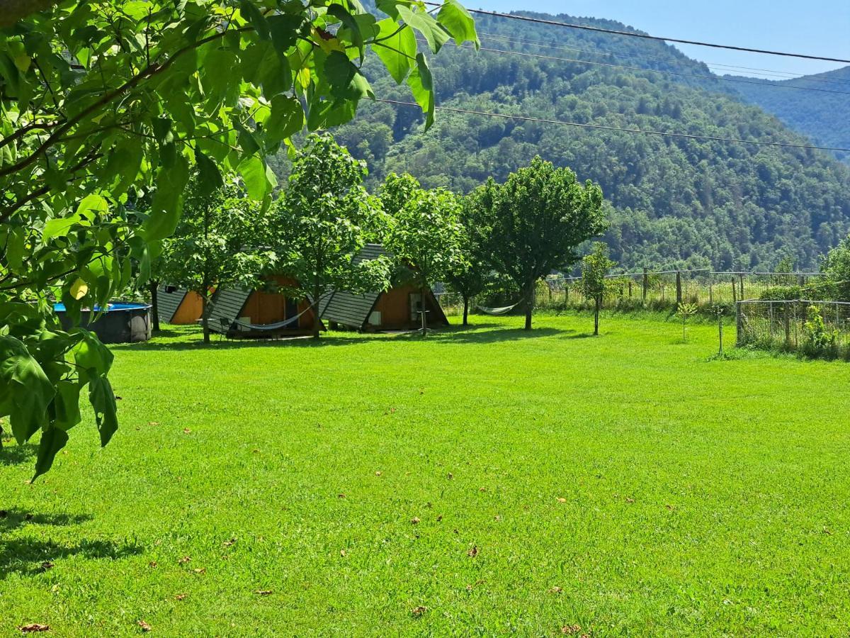 Glamping Hiske Petrin Hotel Толмин Екстериор снимка