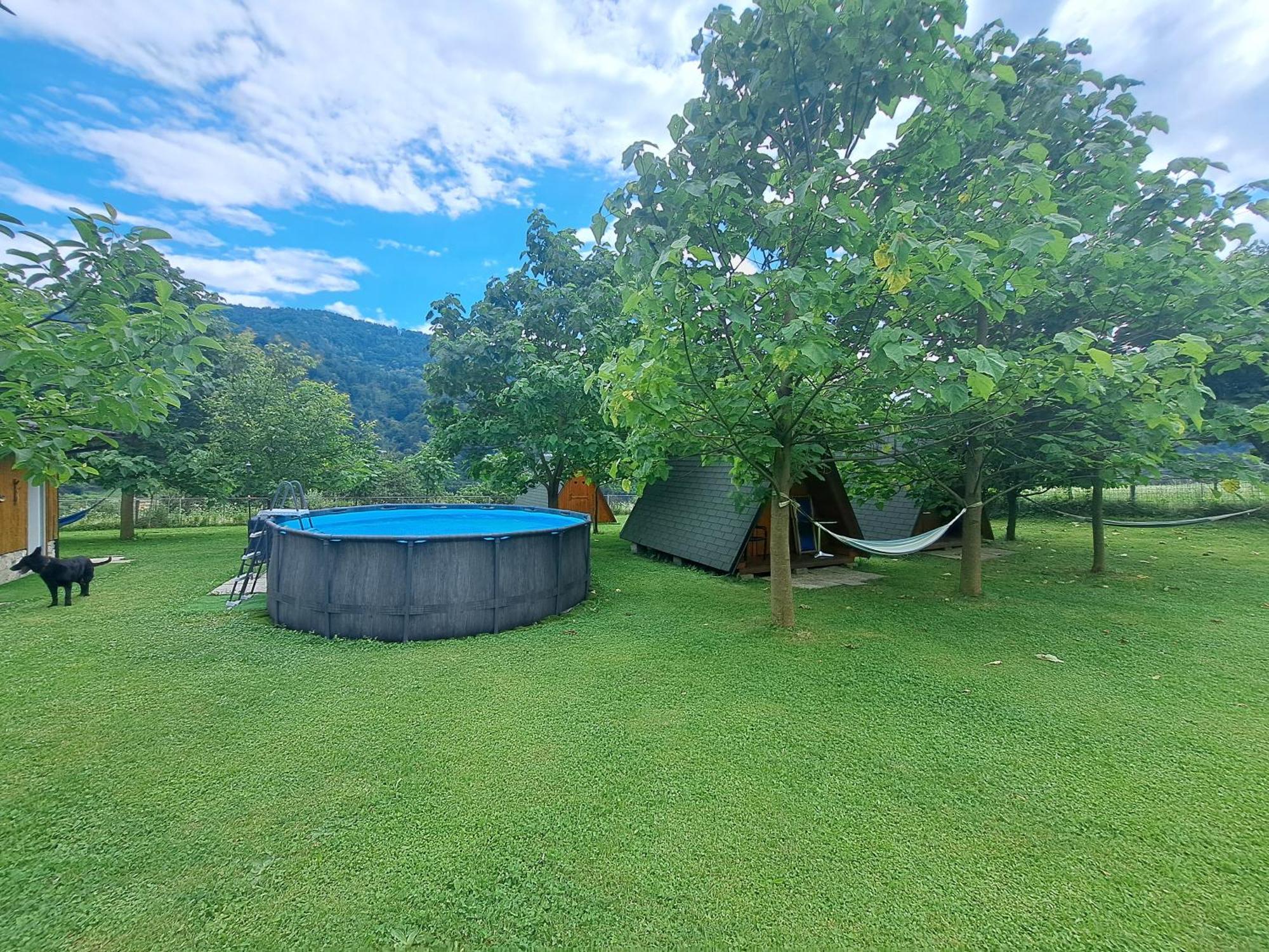 Glamping Hiske Petrin Hotel Толмин Екстериор снимка